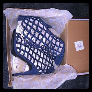 New Zigo Soho Duran heels size: 9.5